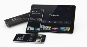 Συσκευές smartphone και tablet που τρέχουν εφαρμογές ελληνικής IPTV.
